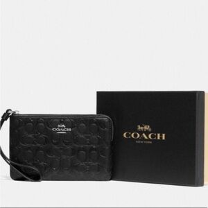 COACH NWT black glitter wristlet